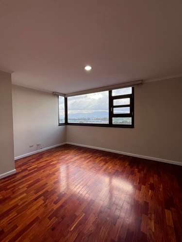 RENTA DE APARTAMENTO COMPLETAMENTE RENOVADO EN EDIFICIO SANTORINI, ZONA 14 - Imagen 5