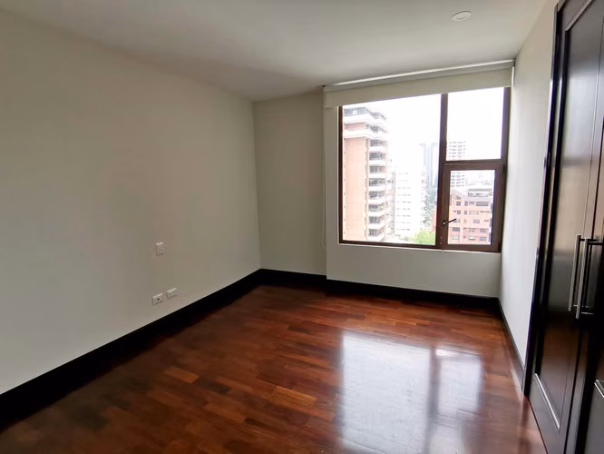 RENTA DE APARTAMENTO EN EDIFICIO SANTA INES, ZONA 14 - Miniatura 6