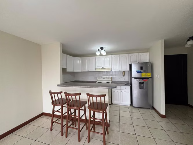 Apartamento en alquiler zona 14 - Miniatura 6