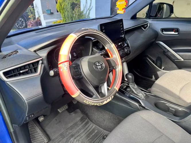 Impecable Toyota Corolla Cross 2022 - Imagen 6