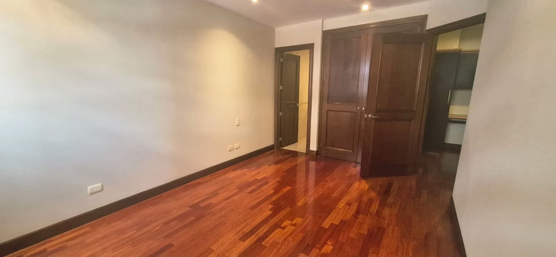 APARTAMENTO EN RENTA EN ZONA 14 EDIFICIO SAN ANGEL - Imagen 10