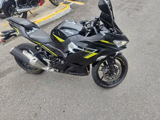 Kawasaki Ninja 400