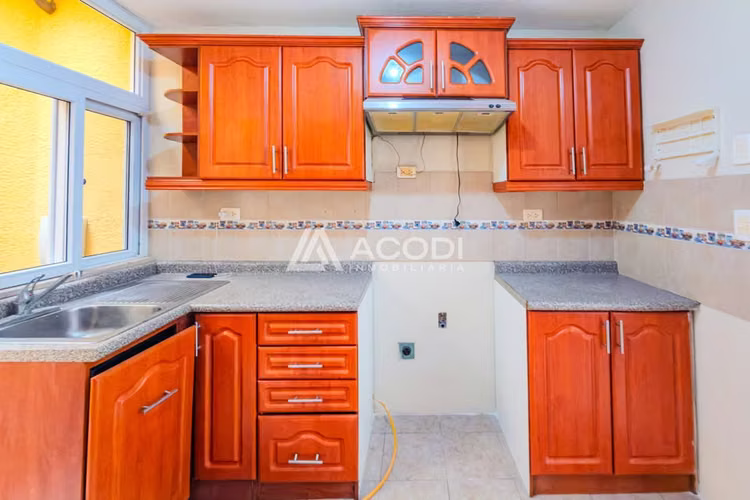 Casa en San Lucas Sacatepéquez