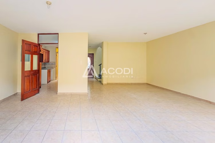 Casa en San Lucas Sacatepéquez