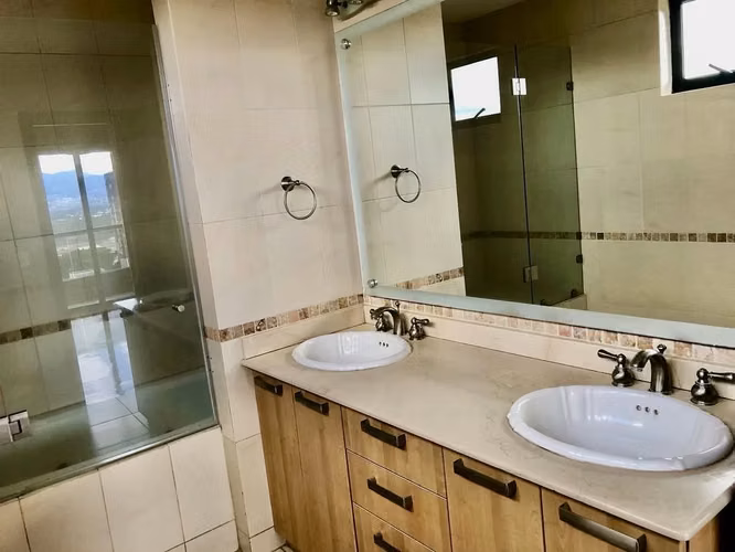 Zona 14 Edificio San Ángel apartamento en renta  - Imagen 15