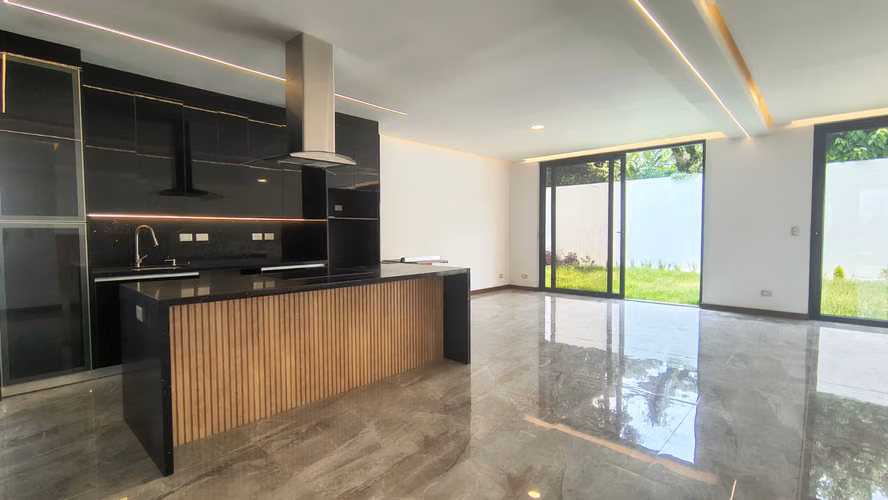 Casa Nueva Moderna Carretera a El Salvador - Imagen 3