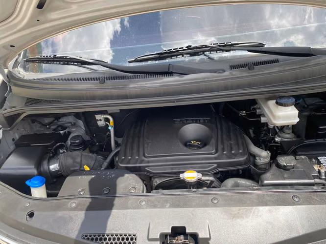 Hyundai Grand Starex CVX 2011 Mecanica TDi - Imagen 6