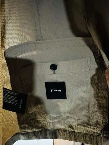 SACO - MARCA: THEORY - PERFORMANCE – NUEVO - ORIGINAL - TALLA: 44 - COLOR: KHAKI