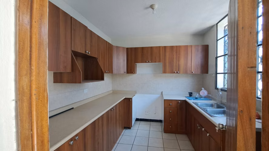 Casa en venta zona 15 - Imagen 4