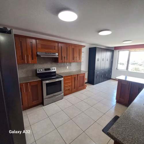 APARTAMENTO EN RENTA EN BOTICCELLI ZONA 15 - Imagen 3