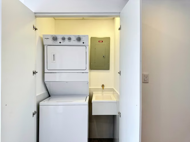 Apartamento en Renta NEO 2 | Zona 10 | 2 Hab + 2 Paqueos - Imagen 6