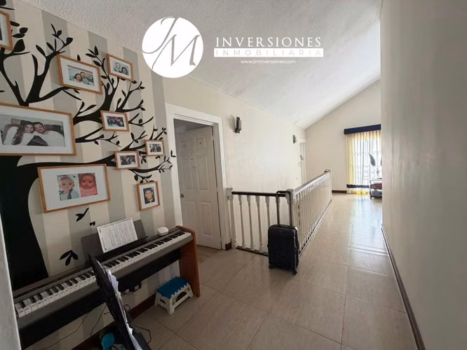Casa en Venta de 3 Dormitorios en Carretera a el Salvador - Imagen 4