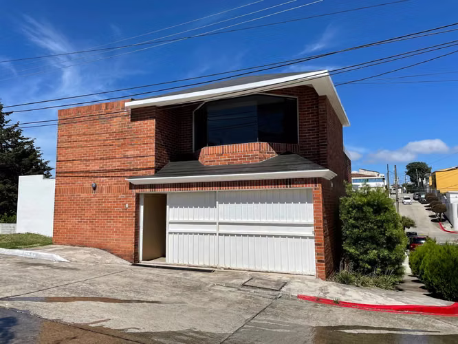 Alquilo Casa en Los Manatiales Km 19 a San José Pinula - Imagen 15