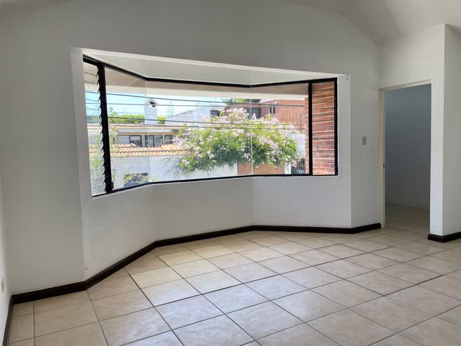 Alquilo Casa en Los Manatiales Km 19 a San José Pinula - Imagen 8