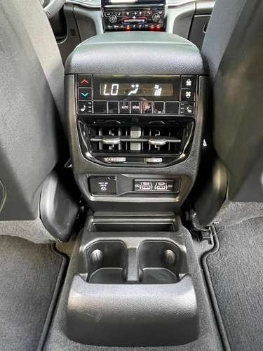JEEP GRAND CHEROKEE L 4X4 LIMITED MODELO 2021 - Imagen 11