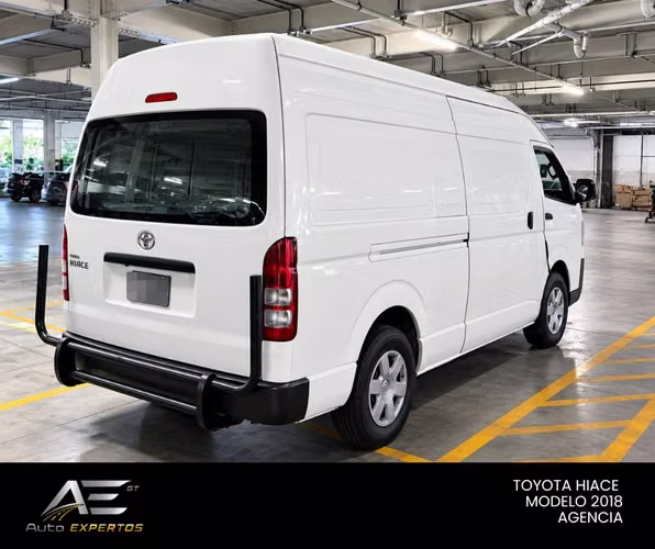 TOYOTA HIACE TURBO DIESEL DE AGENCIA 2018 - Imagen 3