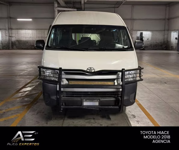 TOYOTA HIACE TURBO DIESEL DE AGENCIA 2018 - Imagen 5