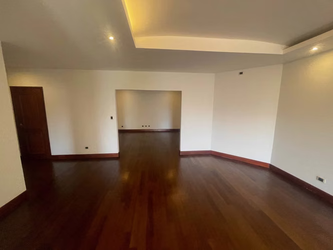 Rento apartamento en Oakland EDIFICIO EXCLUSIVO CERCA DE OAKLAND MALL - Miniatura 8