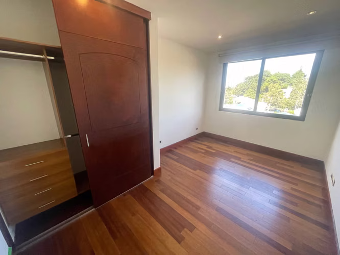 Rento apartamento en Oakland EDIFICIO EXCLUSIVO CERCA DE OAKLAND MALL - Miniatura 10