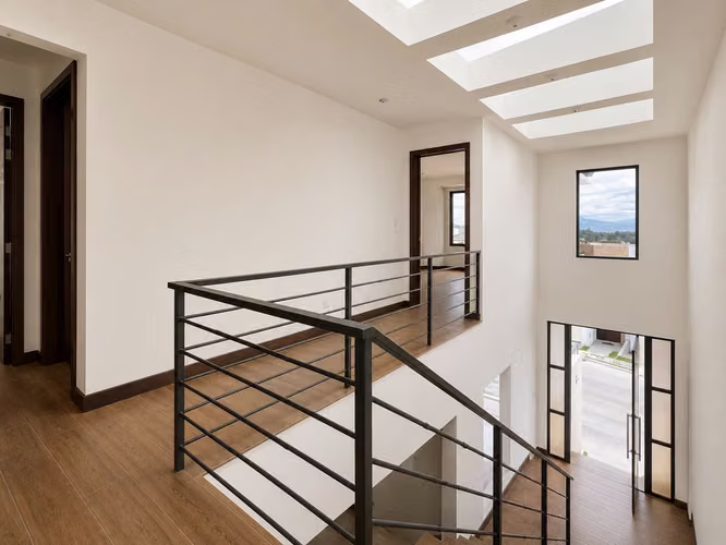 RENTA DE VIVIENDA EN LOMAS DE SAN ISIDRO, ZONA 16 - Miniatura 3