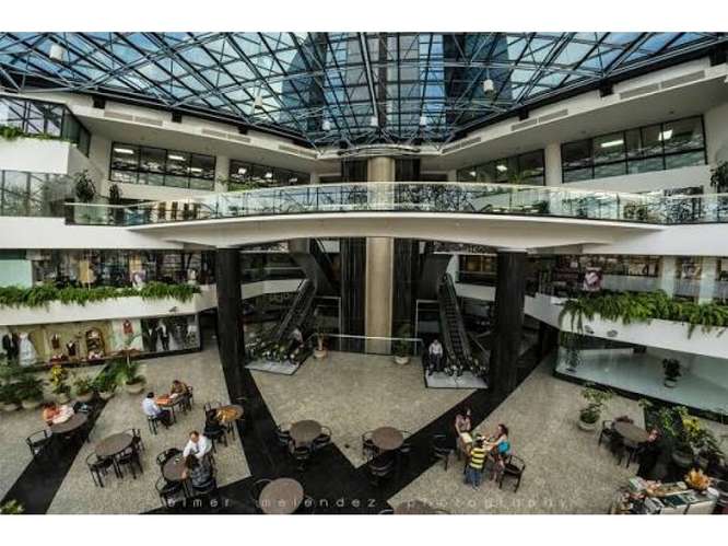  OFICINA EN RENTA – 125.10 M² + ESPACIO ABIERTO | ATLANTIS | ZONA 10 - Imagen 11