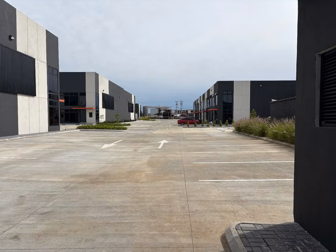 OFIBODEGA 41 EN ALQUILER – EMPRESARIAL CHIMALTENANGO Km 56, Carretera a San Andrés Itzapa, Chimaltenango