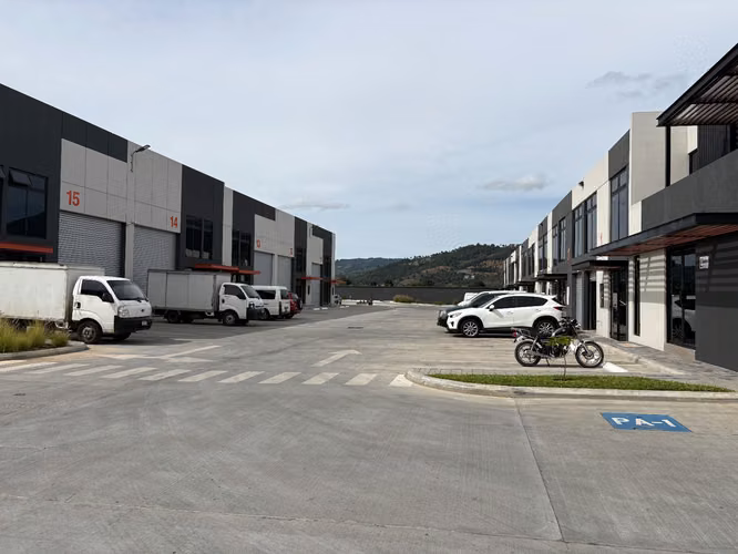 OFIBODEGA 41 EN ALQUILER – EMPRESARIAL CHIMALTENANGO Km 56, Carretera a San Andrés Itzapa, Chimaltenango