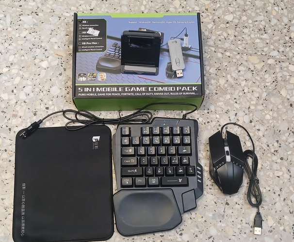 full-hand keyboard with bluetooth