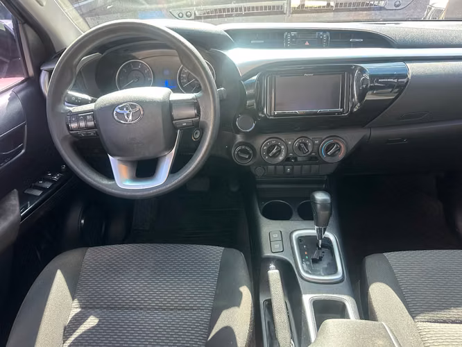 Toyota Hilux 2021 Automático y Tiptronic 4x4 de Agencia Turbo Diesel Nítido Nada que Invertir un Dueño con Récord  - Imagen 8