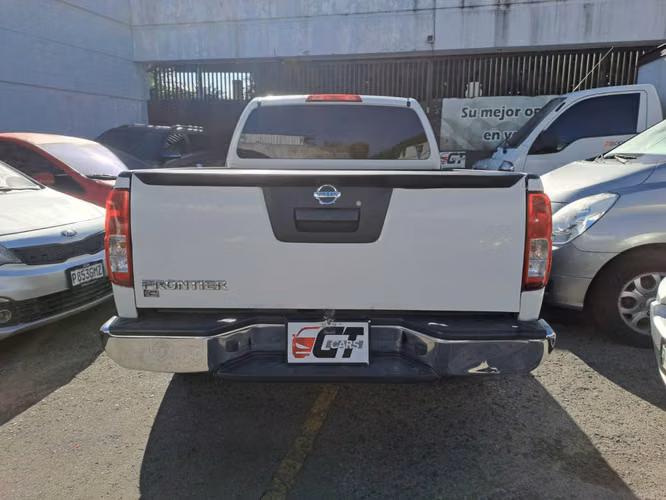 Nissan Frontier King Cab 2016 Importado Automático Listo para Trabajar - Imagen 3