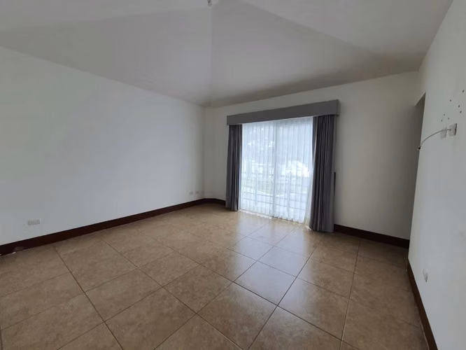 Venta de casa en Condominio Vista Verde | Km 19.5 a San José Pinula | Rentada actualmente ideal para inversión - Imagen 10