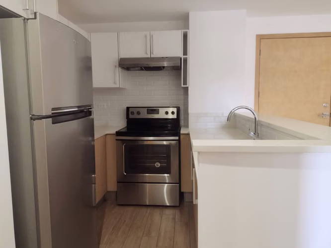 Apartamento de 2 Habitaciones en zona 10 - Imagen 5