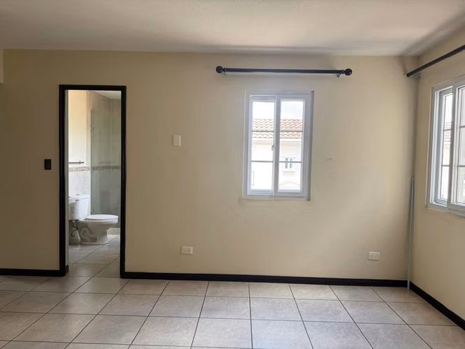RENTO CASA NAVARRA, CONDADO NARANJO, CONDOMINIO SANTA IRENE - Imagen 19