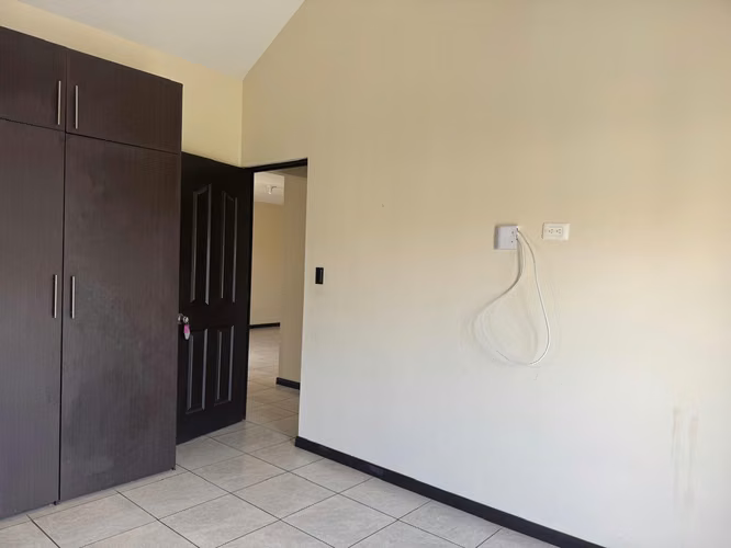 RENTO CASA NAVARRA, CONDADO NARANJO, CONDOMINIO SANTA IRENE - Imagen 13