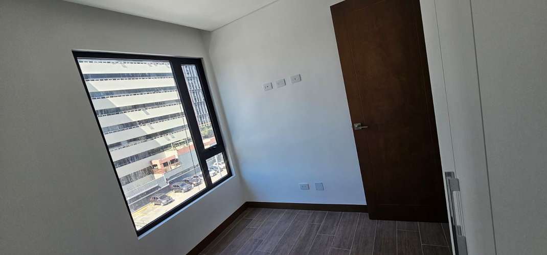 Apartamento en Zona 10 - Imagen 3