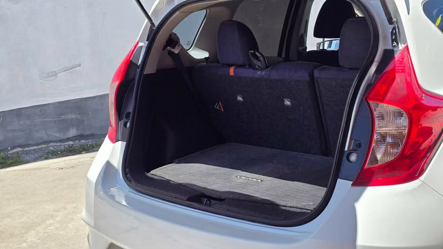 NISSAN VERSA NOTE XR - Imagen 7