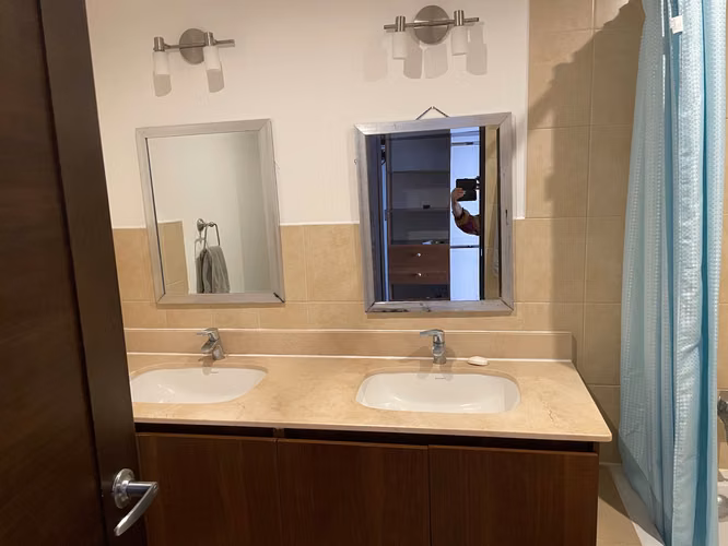 VENDO AMPLIO Y BELLO APARTTAMENTO TORRE QUATTRO, ZONA 14 - Imagen 13