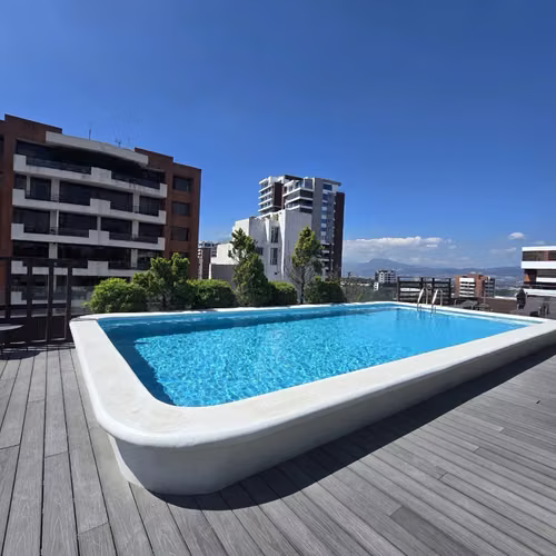 VENDO AMPLIO Y BELLO APARTTAMENTO TORRE QUATTRO, ZONA 14 - Imagen 15