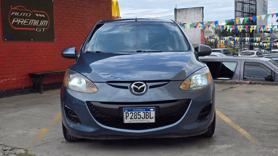 MAZDA 2 2014 - Imagen 7