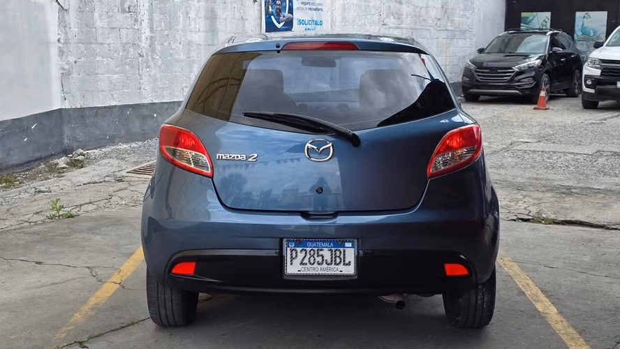 MAZDA 2 2014 - Imagen 4