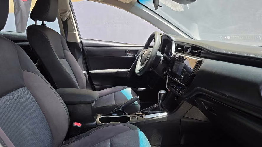 TOYOTA COROLLA LE 2018 - Imagen 16