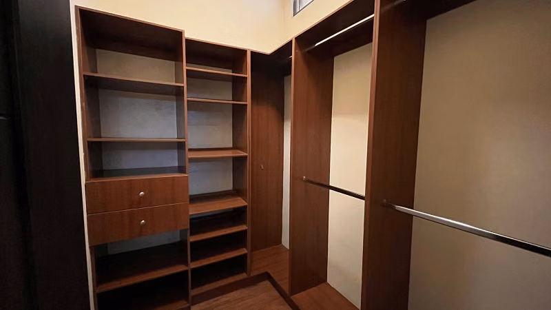 Venta de casa en zona 10 El prado 320 Mt2. de construcción - Imagen 10