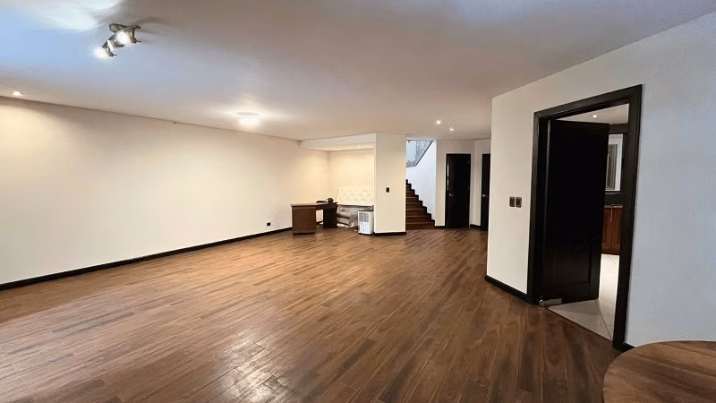 Venta de casa en zona 10 El prado 320 Mt2. de construcción - Imagen 6