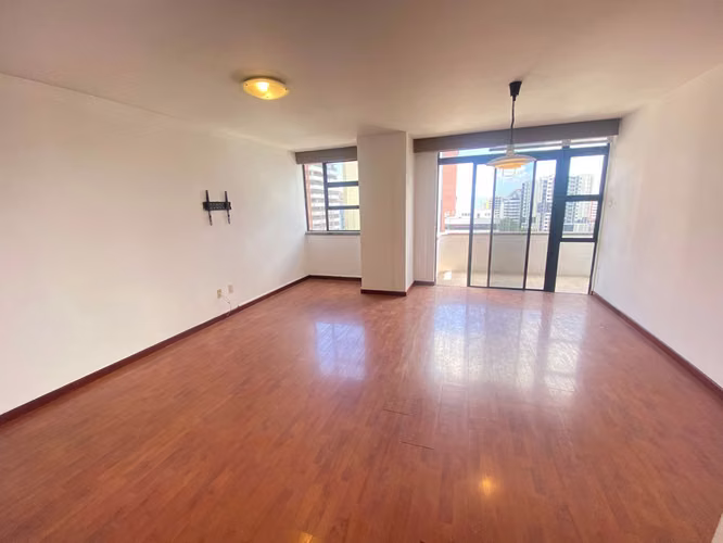 APARTAMENTO EN VENTA EN ZONA 14 (AMERICAS) 2 BALCONES NIVEL ALTO - Imagen 6