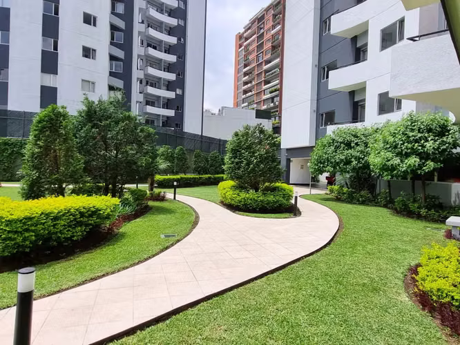 RENTA DE APARTAMENTO EN EDIFICIO ATTICA 2, ZONA 14 - Imagen 15
