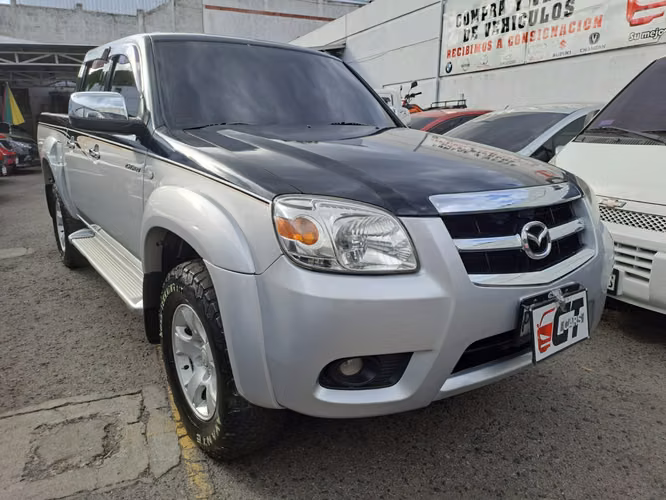 Mazda Bt50 2011 de Agencia Mecanico 4x4 Turbo Diesel un Dueño bien cuidado listo para Trabajar Full Equipo - Imagen 1