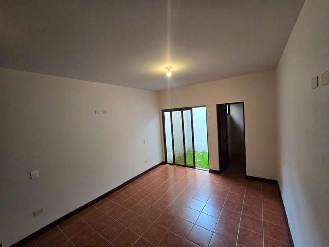 CASA EN VENTA EN ANTIGUA GUATEMALA DENTRO DE CONDOMINIO A 1.6 KM. DEL CENTRO DE LA ANTIGUA  - Imagen 6