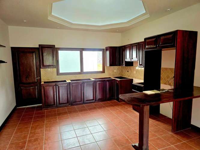CASA EN VENTA EN ANTIGUA GUATEMALA DENTRO DE CONDOMINIO A 1.6 KM. DEL CENTRO DE LA ANTIGUA  - Imagen 3