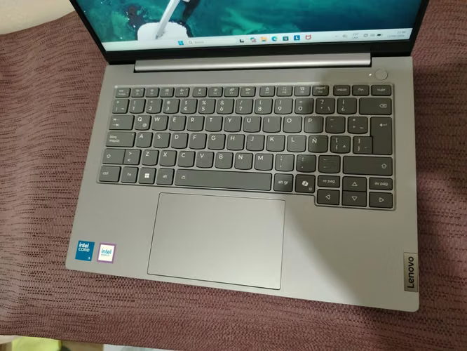 Lenovo ThinkBook 14 Gen 9 Core 5 210H | 16GB RAM | 512GB SSD | Nueva