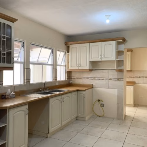 Casa en Venta Bosques de San Nicolas Zona 4 Mixco - Imagen 9